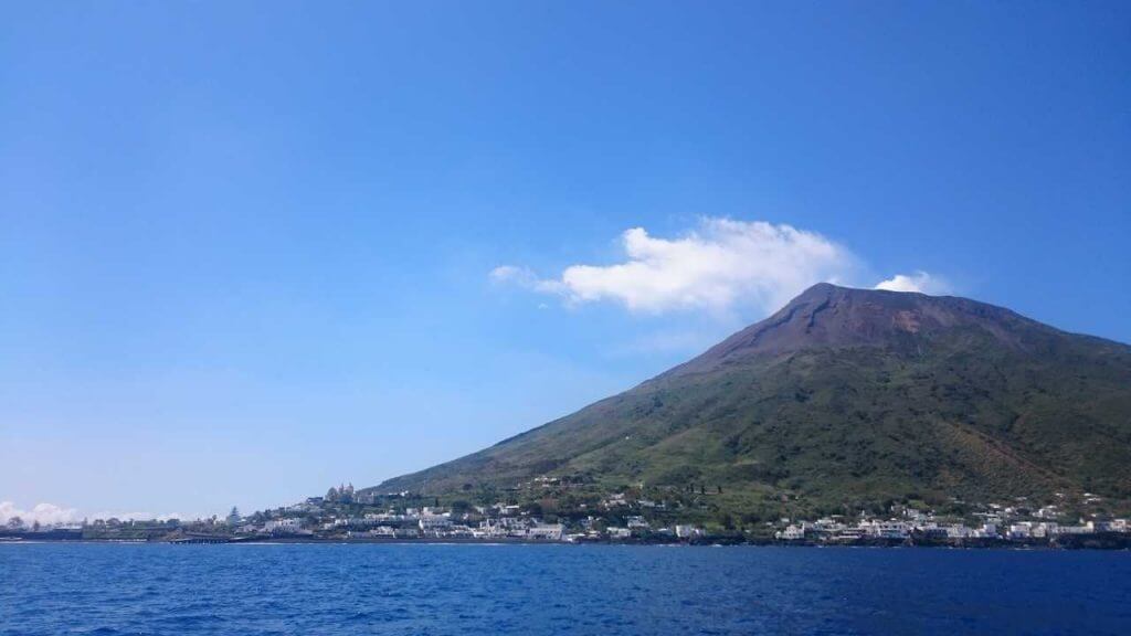 Stromboli von Norden aus gesehen